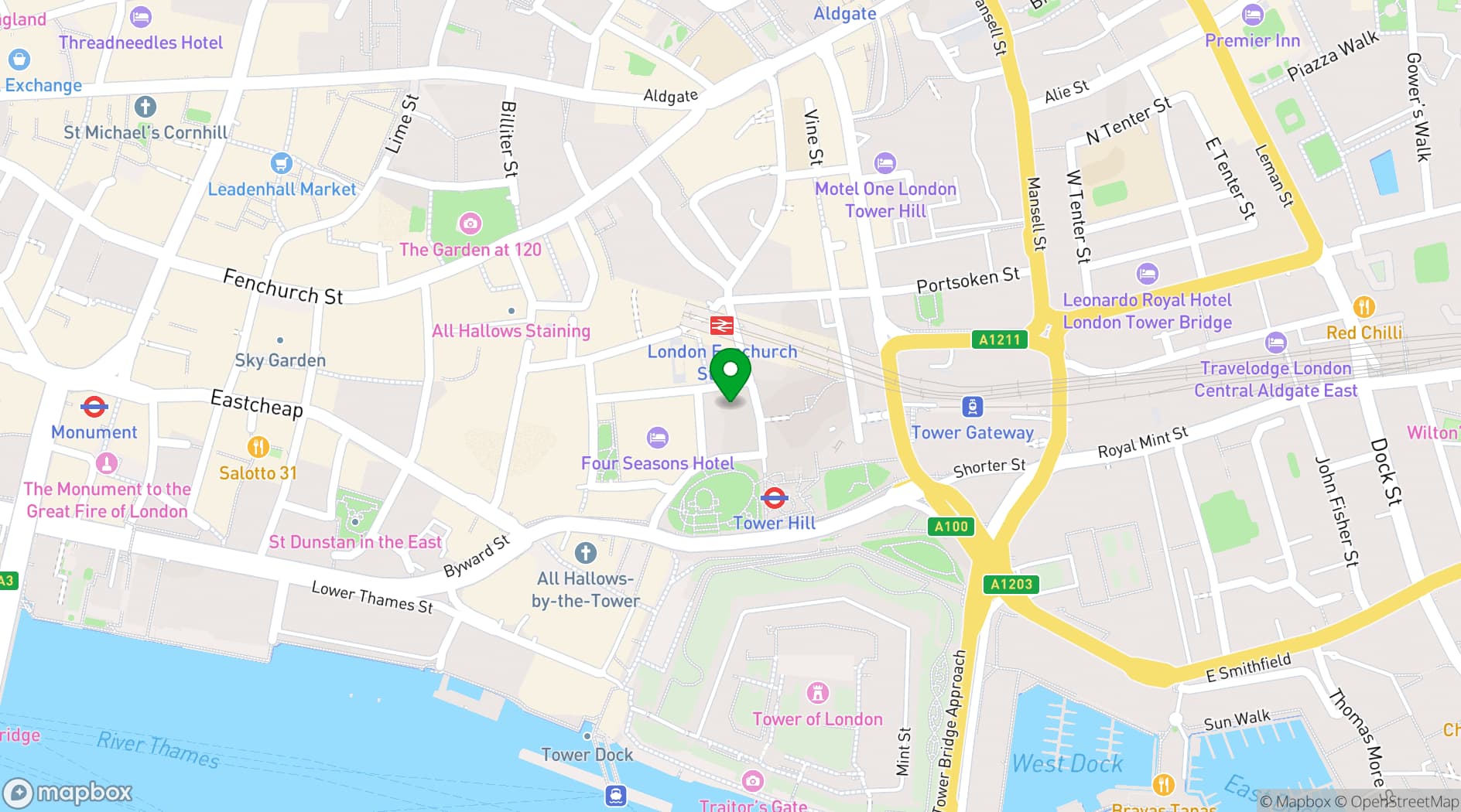Map showing Novotel London Tower Bridge
