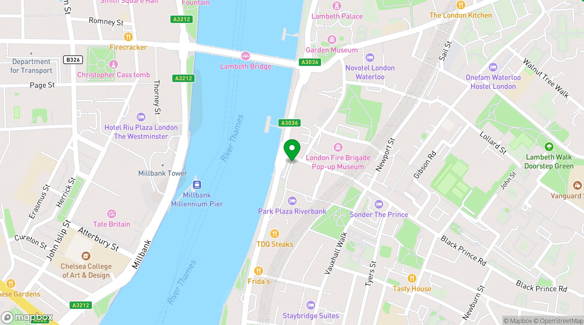 Map showing Crowne Plaza London Albert Embankment