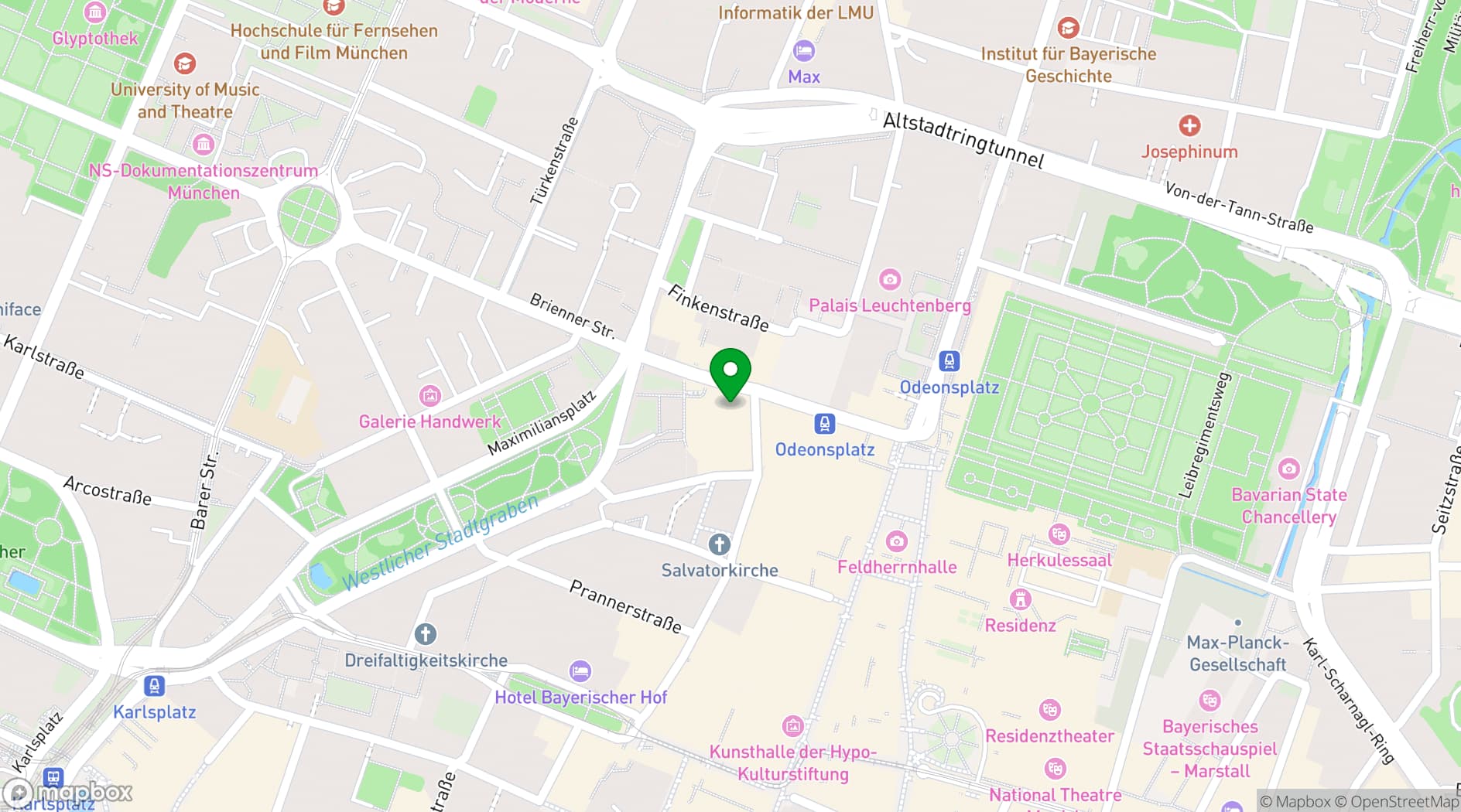 Map showing Cafe Luitpold