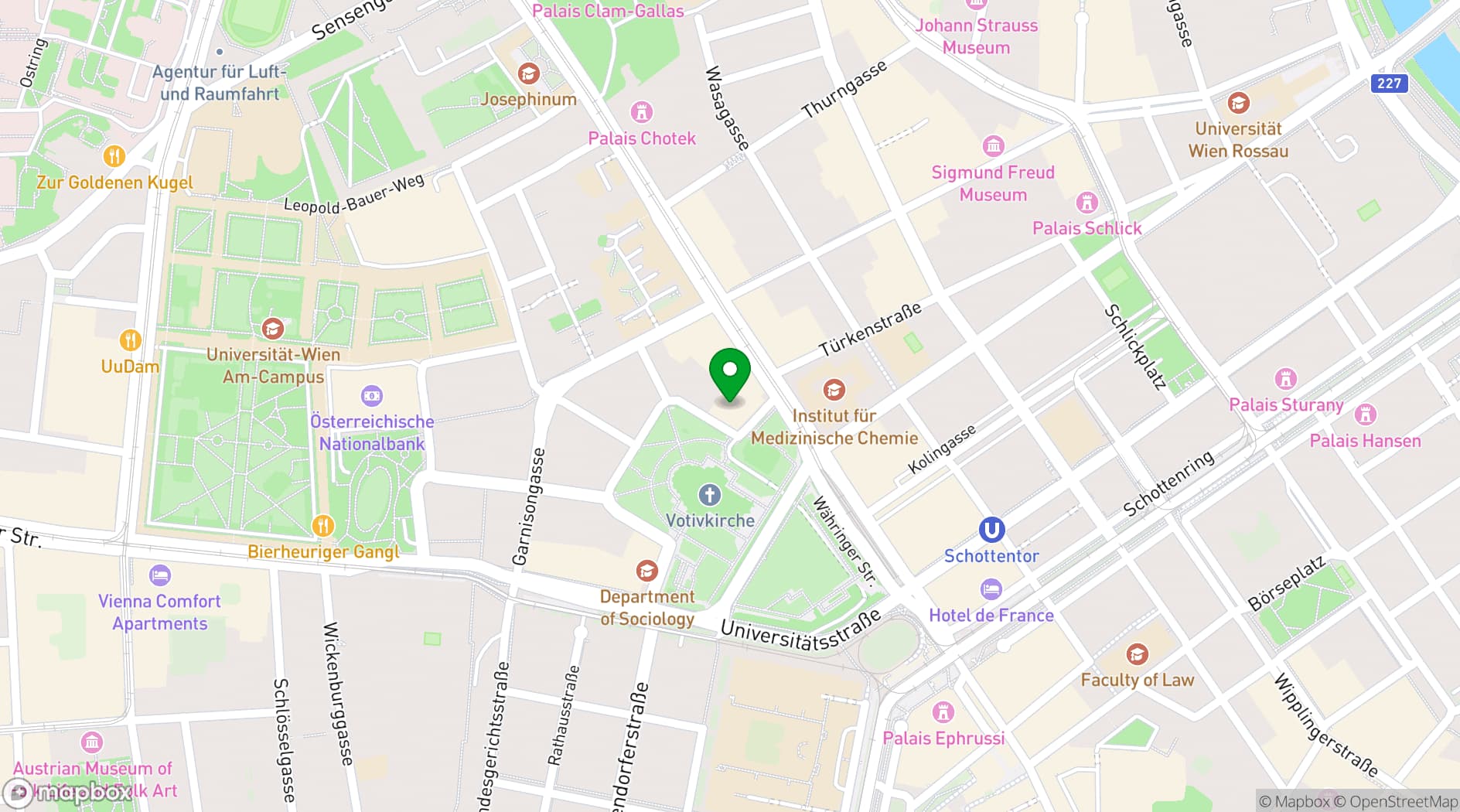 Map showing Hotel Regina