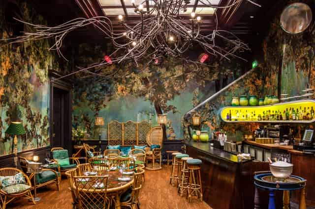 the East Bar & Pods