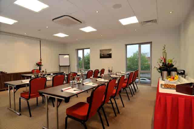 The Factory Suite meeting room in AC Hotel Manchester, ideal for corporate events and workshops.
