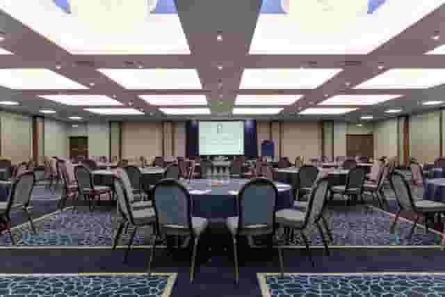 Renaissance London Heathrow Hotel