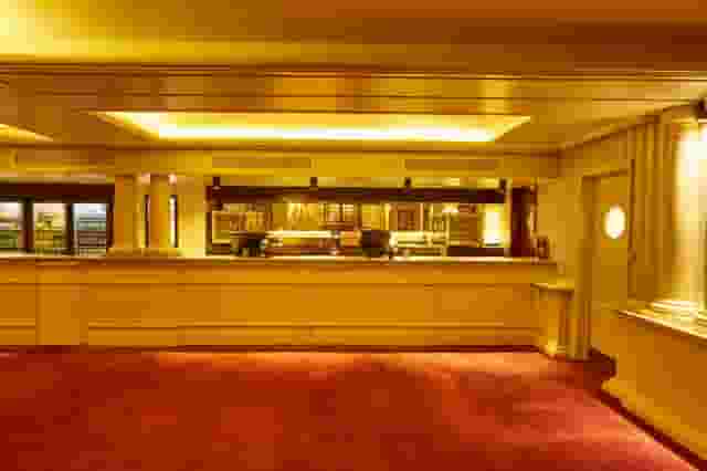 Val Parnell Bar