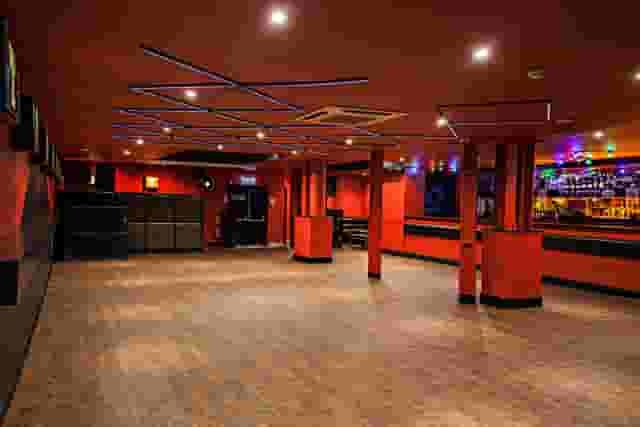 Trapeze Bar