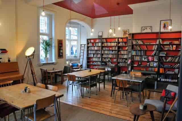 Cozy library meeting space in Bush Theatre, ideal for workshops and brainstorming sessions.