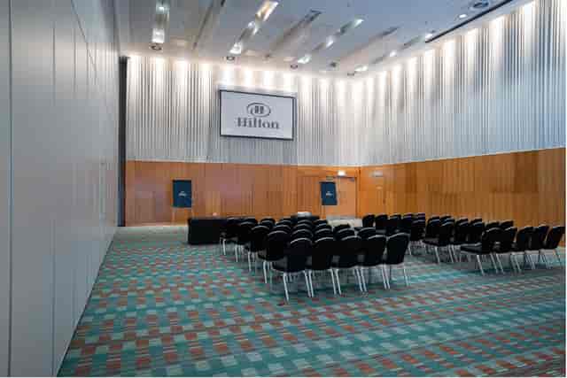 Deansgate Suite at Hilton: modern meeting space for corporate events and workshops.