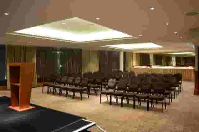 Royal Garden Hotel