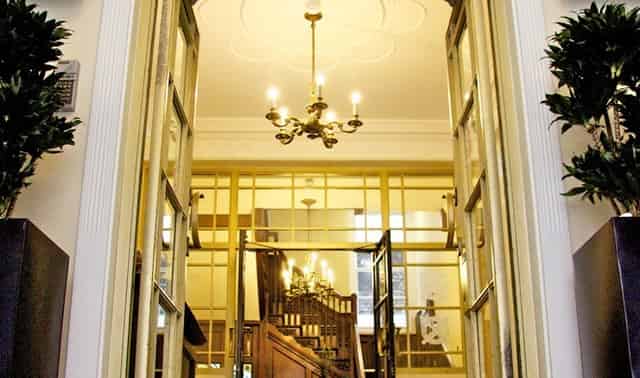 Warren Suite