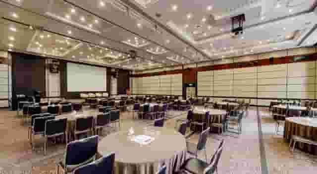 Leonardo Royal Hotel London City