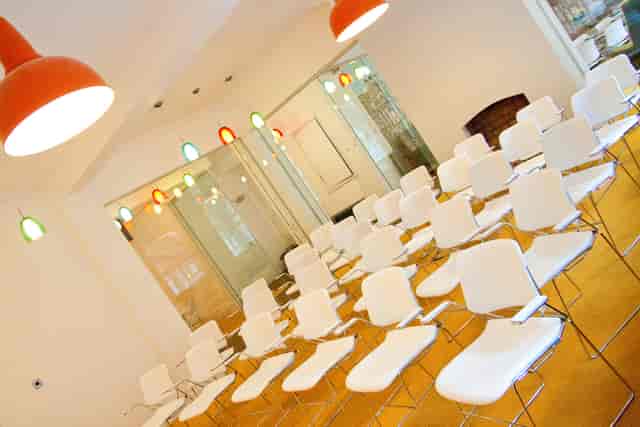 Business Lounge at 53 King Street, modern meeting space for workshops and presentations.