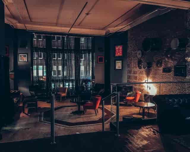 Cocktail Lounge & Pool Hall at Hard Rock Cafe Glasgow, stylish venue for networking events.