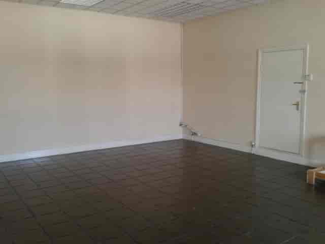 Spacious Roker Room at Flavours & Fables, perfect for meetings and workshops.