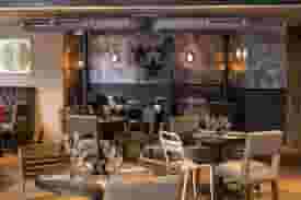 Main Bar & Lounge