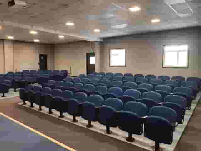 Theatre & Lounge