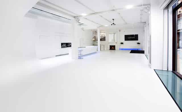 Exclusive - Blank Canvas