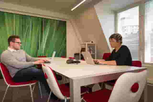 Meeting Room e1