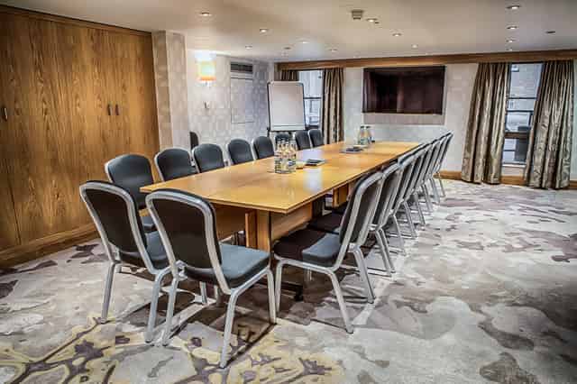 Holland Suite