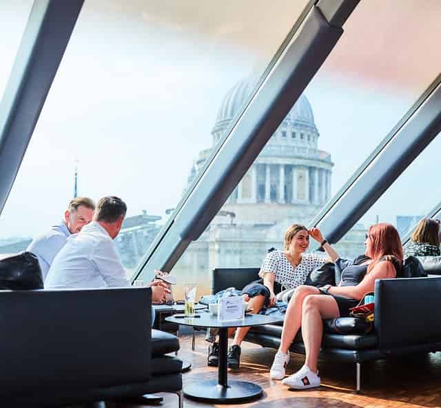 Bar Lounge