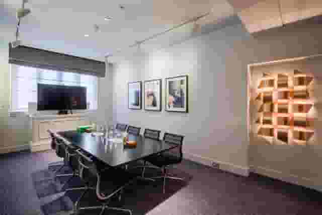 Monument Suite