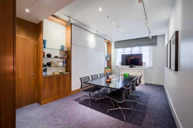 Monument Suite