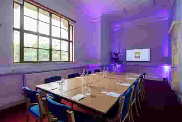Syndicate Rooms