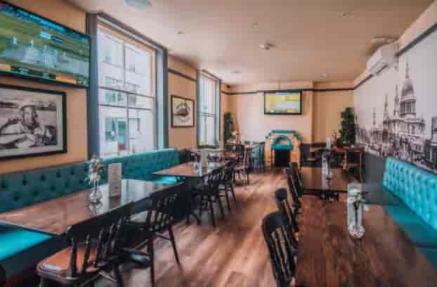 Stylish Wildwood Room at The Green Man, perfect for intimate gatherings and corporate events.