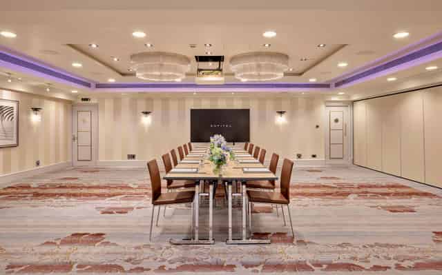 Mayfair Suite