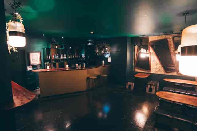 Stylish Green Room bar in Oslo Hackney, ideal for networking events and gatherings.