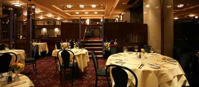 Elegant dining space in Bolton's Main Restaurant, perfect for corporate dinners and events.