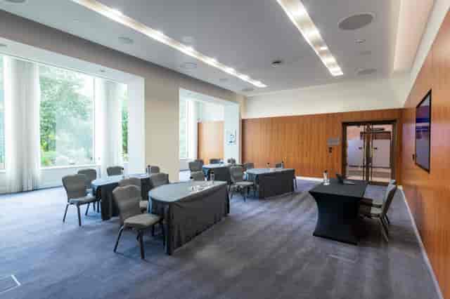 IET London Savoy Place Flowers Room event workshop