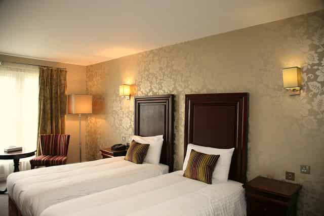 Longman Suite