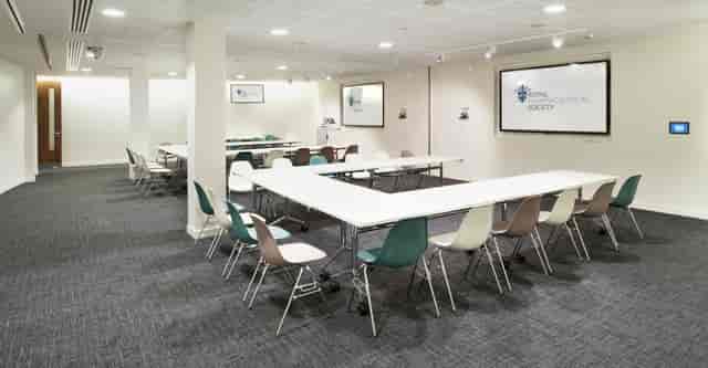Versatile RPS Suite meeting space for workshops and presentations at The Royal Pharmaceutical Society.
