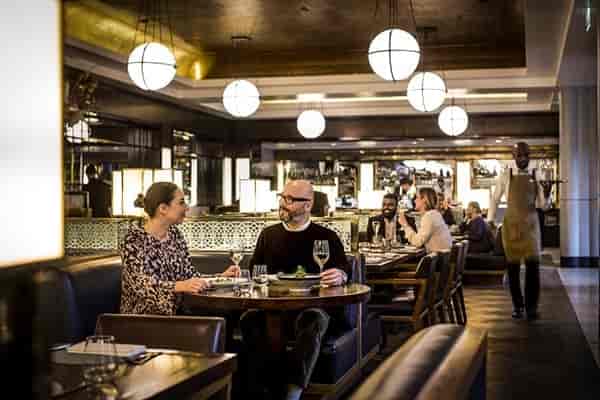 Champagne Bar at St Pancras: elegant dining for networking events and intimate meetings.