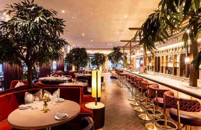 Rockwell Bistro & Wine Bar: chic restaurant space for upscale events and private dinners.