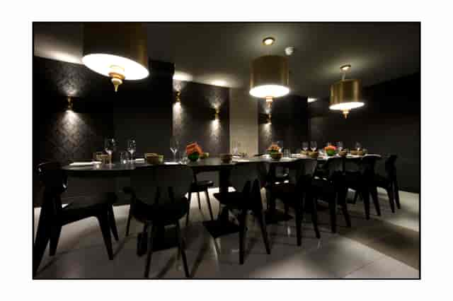 Private dining room at Alberts Club, elegant setup for intimate events and meetings.