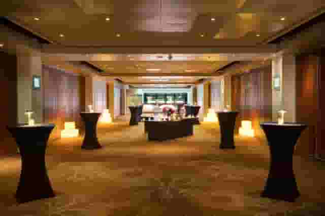 Novotel London West
