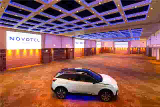 Novotel London West
