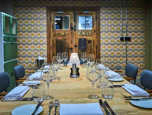 Meeting Room Hire l New Road Hotel