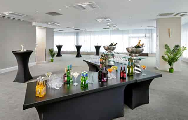 Novotel London West