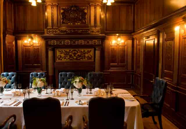 Elegant dining setup at Vanderbilt, Radisson Blu for corporate meetings and high-end events.