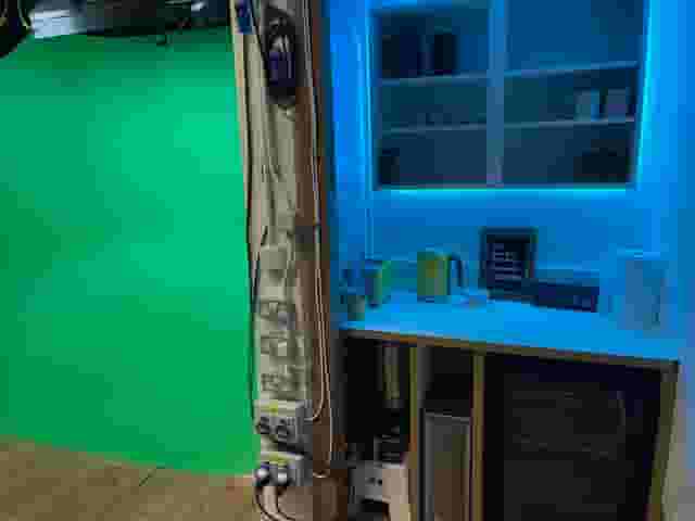 Crixus Studio Green