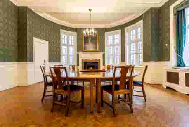 Salisbury Room
