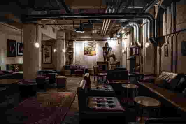 Street Lounge