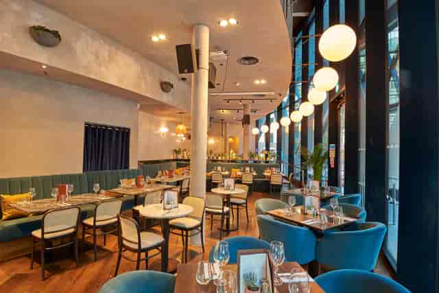 Stylish Main Bar at The Sterling, ideal for intimate meetings and events.