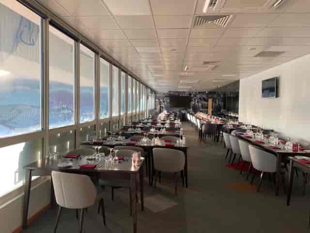 Legends Lounge at Twickenham Stoop: elegant event space for corporate gatherings and receptions.
