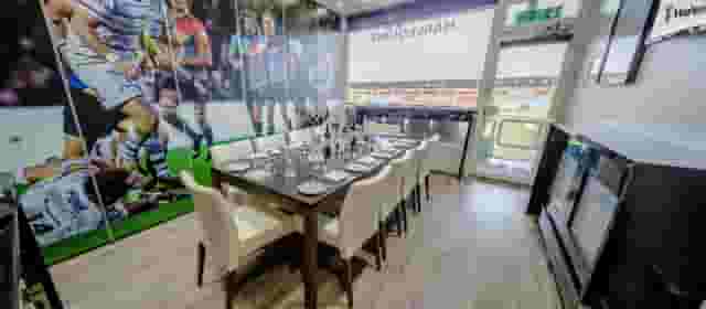 Single Executive Box