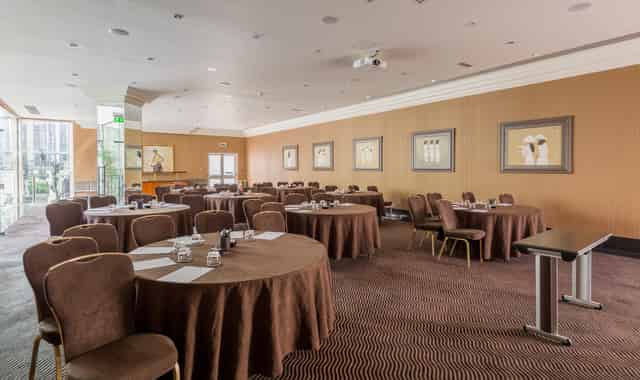 Newbury Suite 2