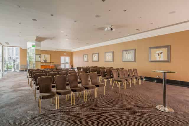 Newbury Suite 2