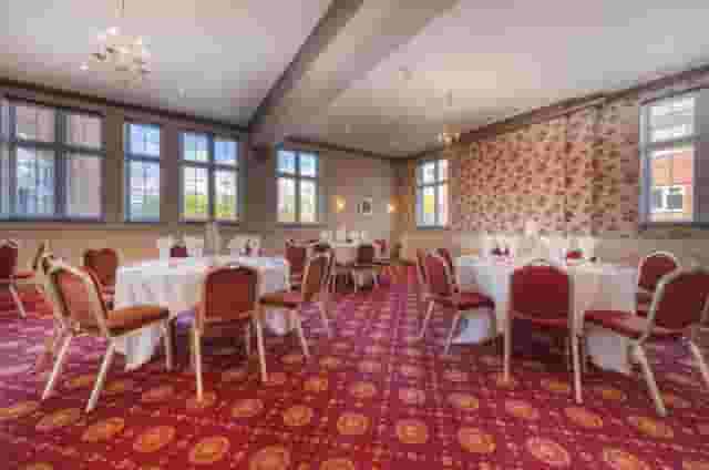 Manor Suite